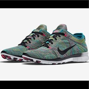 nike flyknit multi color